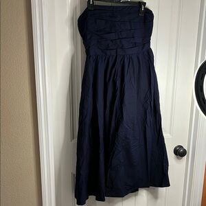 Elegant Banana Republic new with tags Navy Strapless or strap Dress